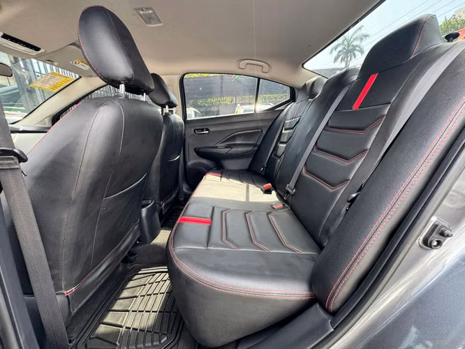 Nissan Versa 2023 - Imagen 13