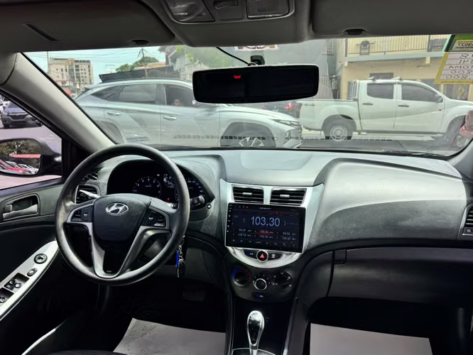 Hyundai Accent 2018 - Imagen 15