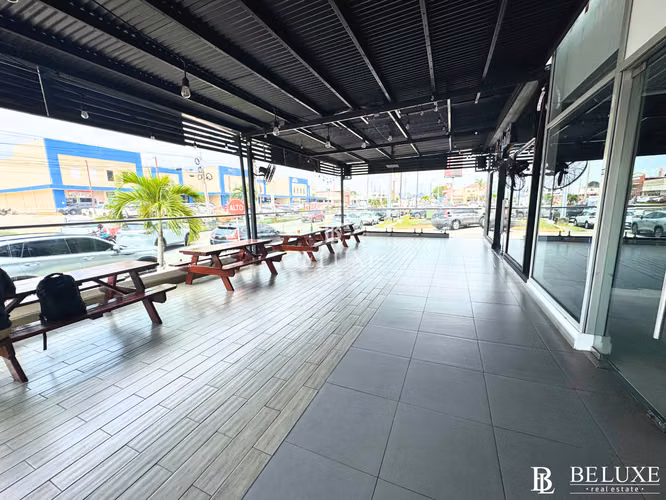 ALQUILER DE LOCAL EN PLANTA BAJA EN BRISAS MALL, BRISAS DEL GOLF (20) - Imagen 11