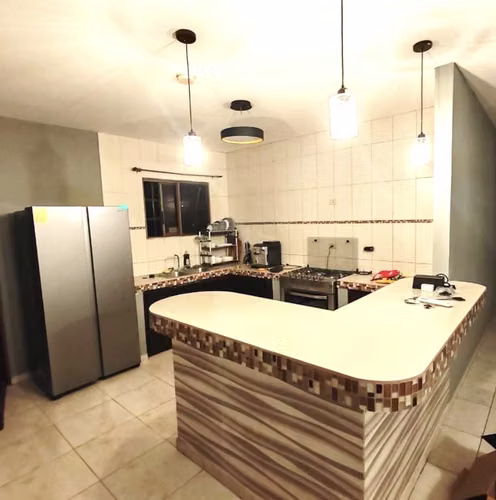 Alquilo casa en residencial Maria Gloria - Imagen 6