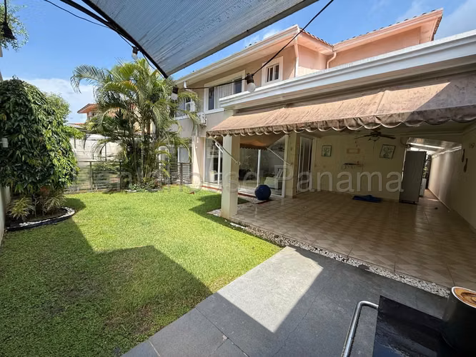 Venta de casa en Brisas del Golf 27LRL1168 - Imagen 9