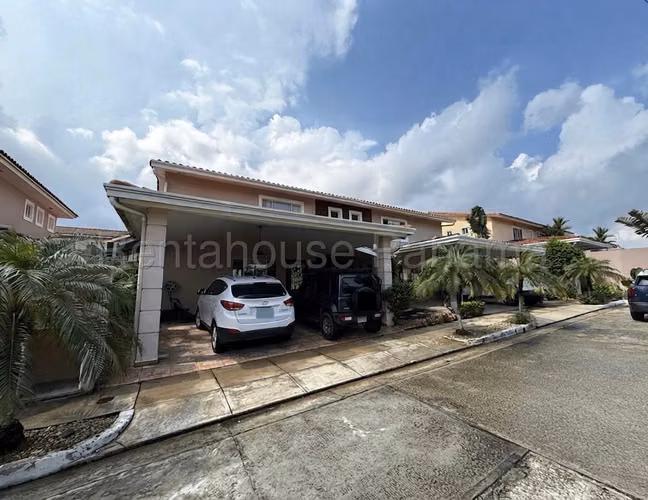 Venta de casa en Brisas del Golf 27LRL1168 - Imagen 3