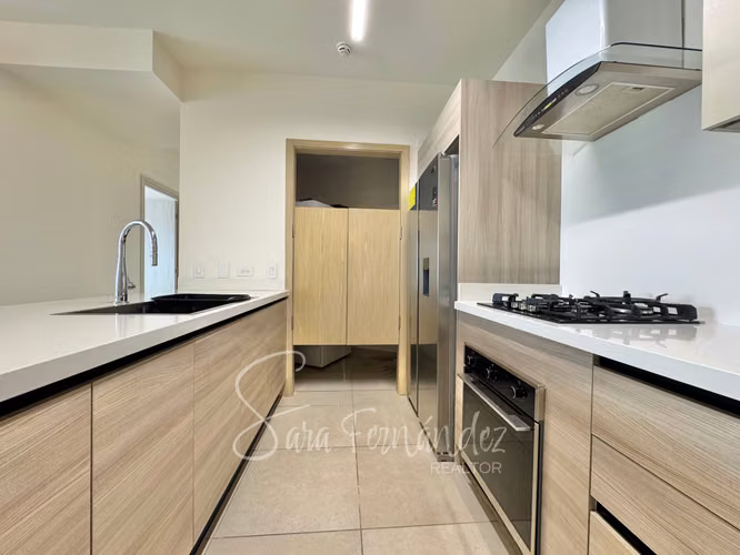 APARTAMENTO EN ALQUILER AMOBLADO EN SANTA MARIA - Imagen 4