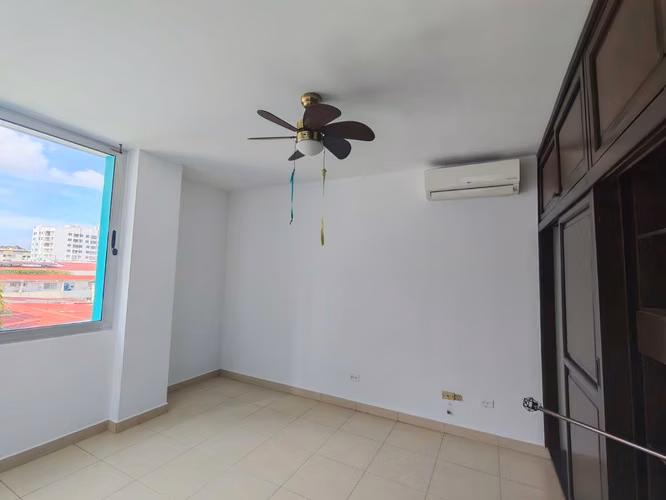 Alquilo apartamento en San Francisco, Altos del Golf, 3 recamaras, 156m2, línea blanca. - Imagen 11