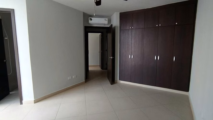 ALQUILO. Apartamento en Ph Country Club. Costa del Este. 203m2 - Imagen 15