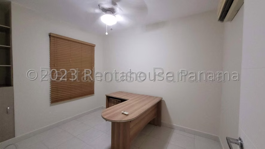 Venta de casa en Quintas de Versalles 27MVCH902