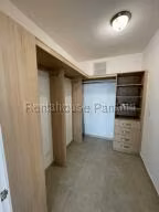 Alquiler de Apartamento con 101m2 en Avenida Balboa PH H2O 27-1067SR - Imagen 4