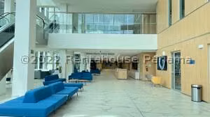 Venta de Local Comercial con 43m2 en Costa del Este PH Town Center 23-5480SR