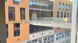 Venta de Local Comercial con 43m2 en Costa del Este PH Town Center 23-5480SR