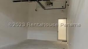 Venta de Local Comercial con 43m2 en Costa del Este PH Town Center 23-5480SR