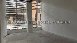 Venta de Local Comercial con 43m2 en Costa del Este PH Town Center 23-5480SR