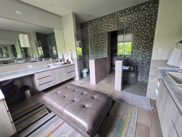 Casa de Lujo Remodelada en Senderos de Camino de Cruces - Imagen 17