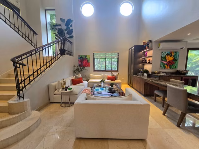 Casa de Lujo Remodelada en Senderos de Camino de Cruces - Imagen 5