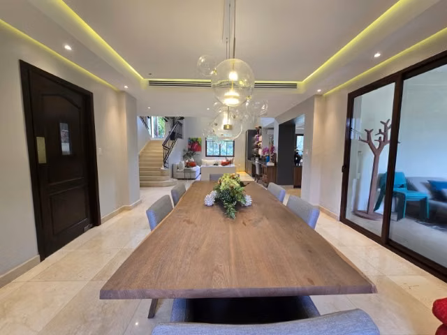 Casa de Lujo Remodelada en Senderos de Camino de Cruces - Imagen 8