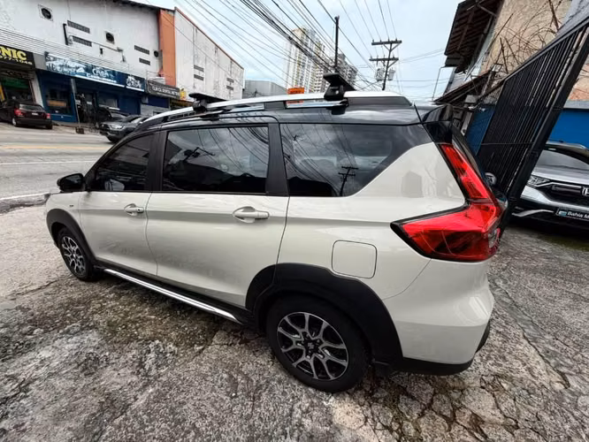 SUZUKI XL7 GL 2026 AUTOMATICO 7 PUESTOS SOLO14 MIL KLM GARANTIA VIGENTE COMO NUEVA - Imagen 3