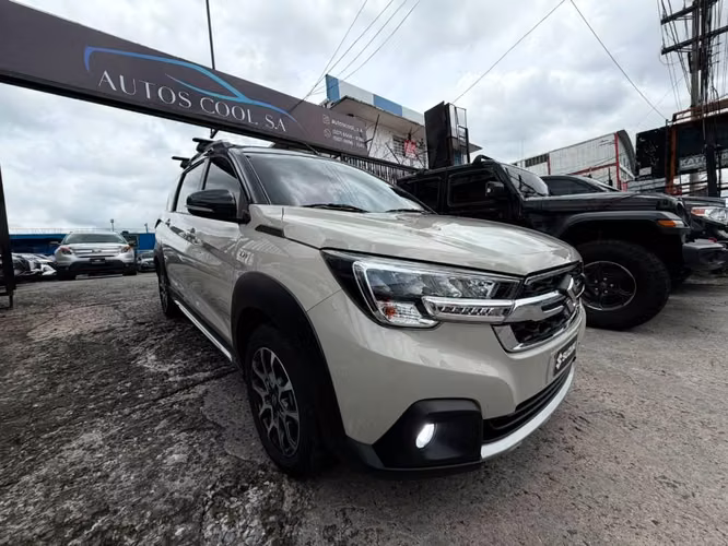 SUZUKI XL7 GL 2026 AUTOMATICO 7 PUESTOS SOLO14 MIL KLM GARANTIA VIGENTE COMO NUEVA - Imagen 4