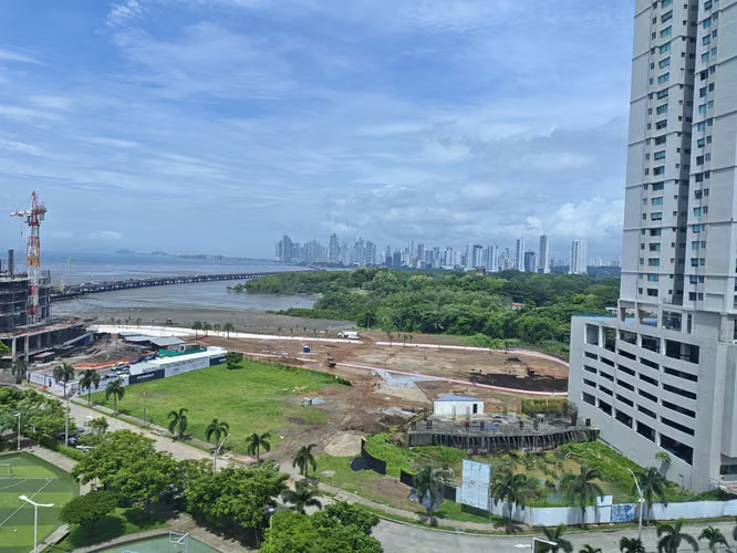 Se Vende a Precio Remate Apartamento en Costa del Este PH Maui - Imagen 5