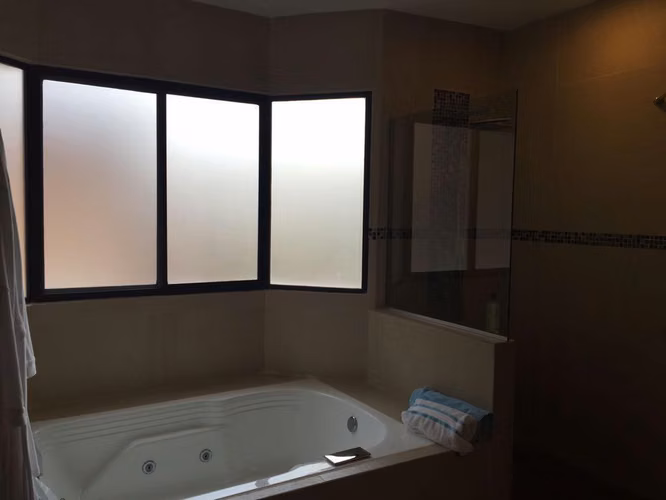 CLAYTON VENTAo ALQUILER Hermosa residencia 450 mts2 C/ piscina - Imagen 5