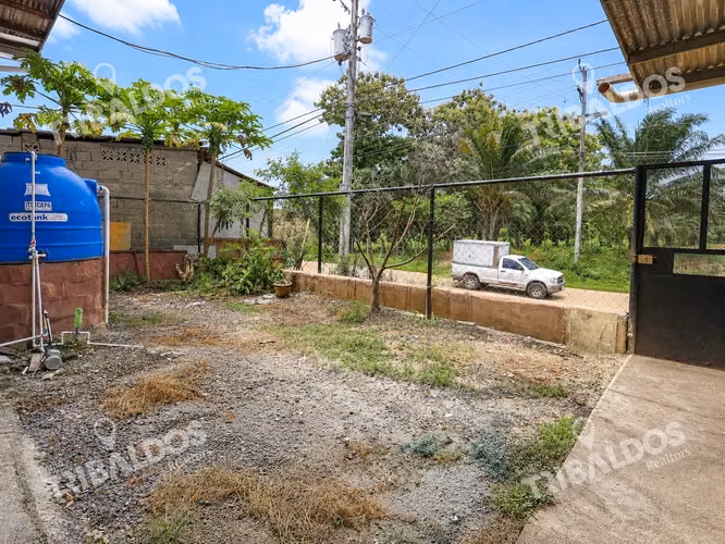 Venta de galera sobre la Ave. José Agustín Arango