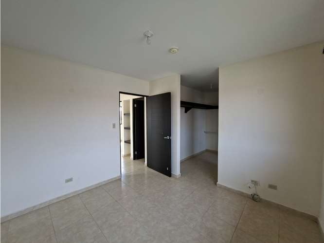 CHORRERA / ARBOLEDAS / LOS PINOS / 180M / 3 HABITACIONES / TERRAZA