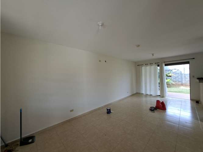 CHORRERA / ARBOLEDAS / LOS PINOS / 180M / 3 HABITACIONES / TERRAZA