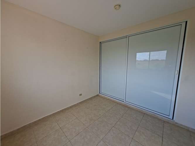 CHORRERA / ARBOLEDAS / LOS PINOS / 180M / 3 HABITACIONES / TERRAZA