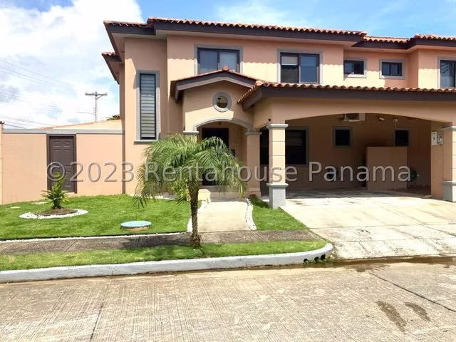 Venta de Casa en Versalles 24LBR5222