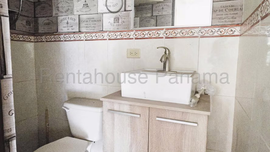 Venta de Casa en Altos de Panama Casa Lote CCO - Imagen 5