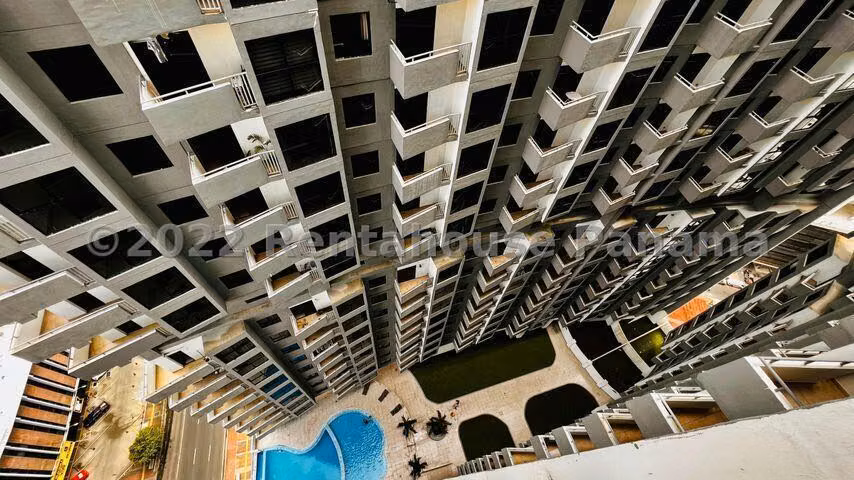 Venta de Apartamento con Línea blanca en Obarrio Ph Worldwide plaza EC - Imagen 3