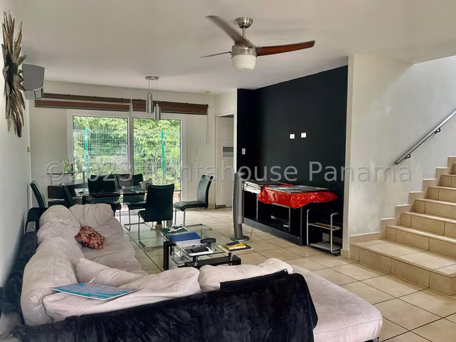 House for sale in Brisas Del Golf Alpes KC