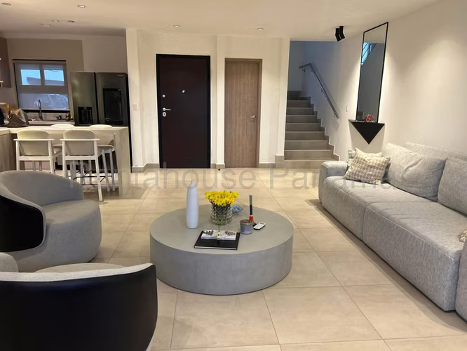 House for sale in Costa Sur Costa Linda 172 Mts PD