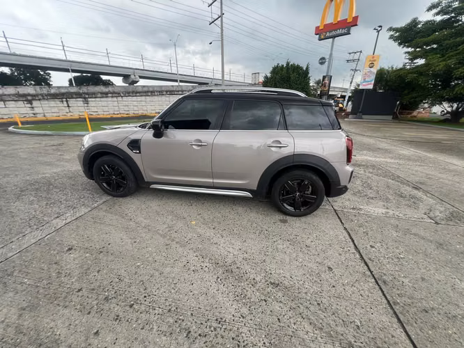 Vendo mini cooper countryman 2022 - Imagen 5