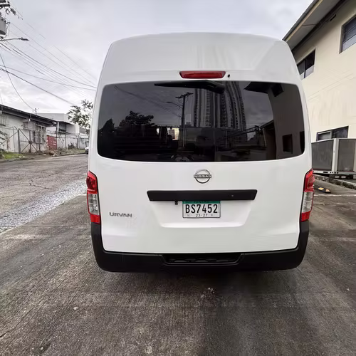Vendo Nissan Urvan 2023 capota alta - Imagen 7