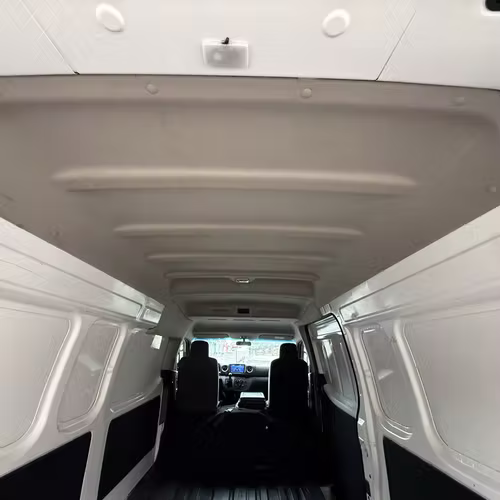Vendo Nissan Urvan 2023 capota alta - Imagen 10