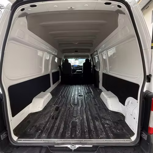 Vendo Nissan Urvan 2023 capota alta - Imagen 8