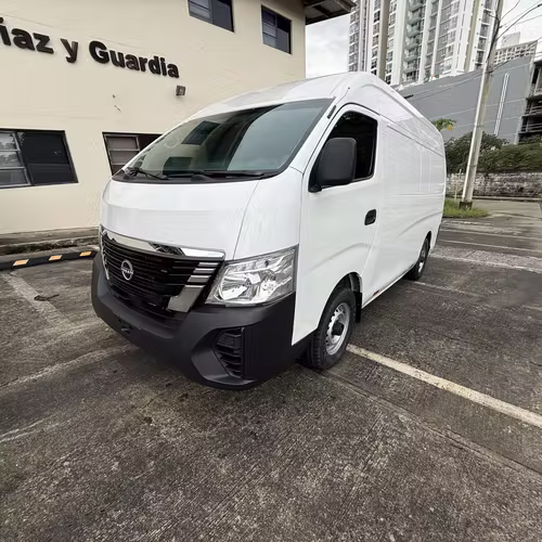 Vendo Nissan Urvan 2023 capota alta - Imagen 2