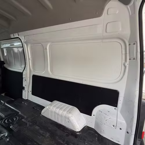 Vendo Nissan Urvan 2023 capota alta - Imagen 9