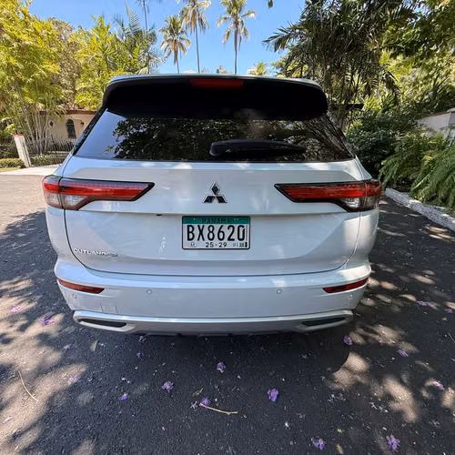 Mitsubishi outlander año 2026 tercera fila de asientos - Imagen 2