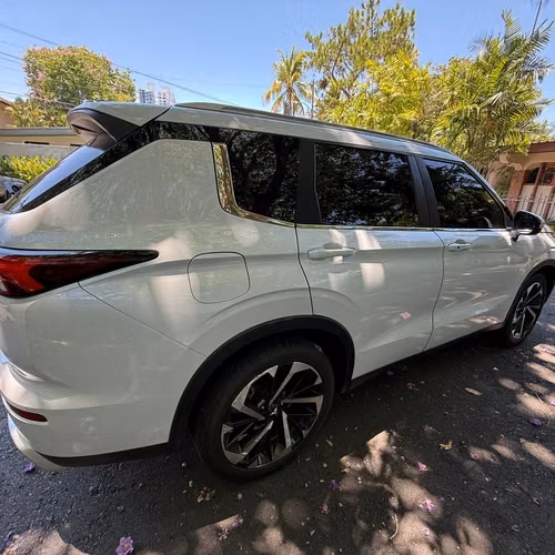 Mitsubishi outlander año 2026 tercera fila de asientos - Imagen 4