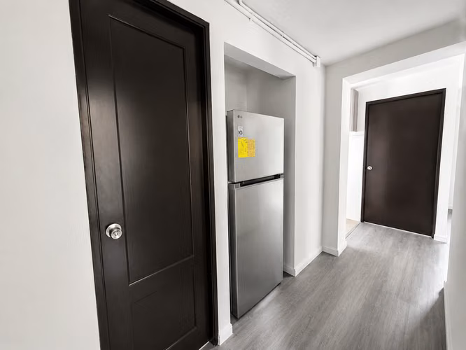 Apartamento Remodelado de 2 recamara en Via Espana - Imagen 5