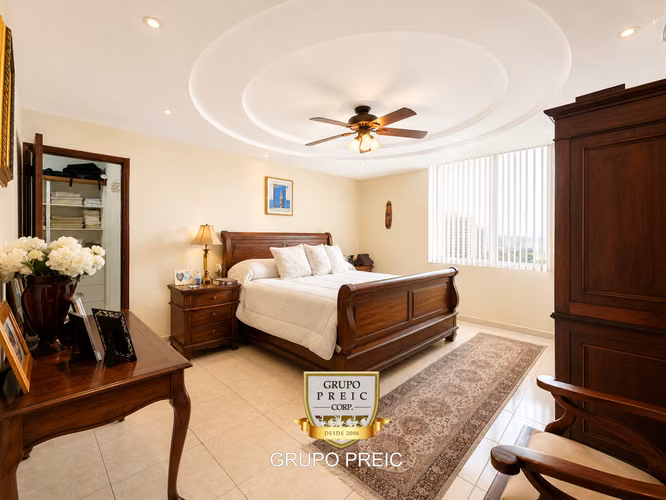 Apartamento en venta San Francisco Ph Plaza Real Penthouse CC