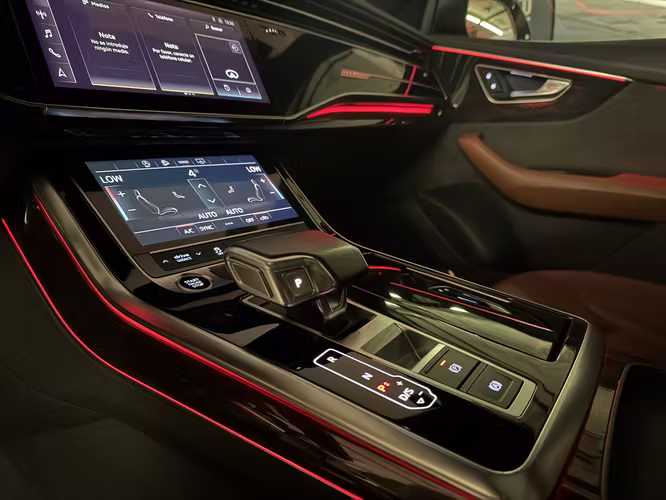 AUDI Q8 2021 - Imagen 12