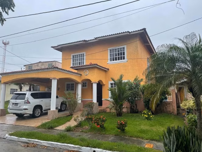 Casa en Venta – Altos de María Leticia, La Chorrera, Panamá Oeste  215,000 negociable