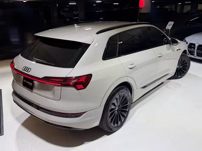 AUDI E-TRON 2020 - Imagen 9