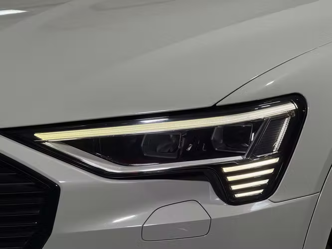 AUDI E-TRON 2020 - Imagen 4