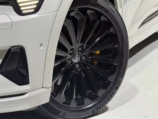 AUDI E-TRON 2020 - Imagen 6