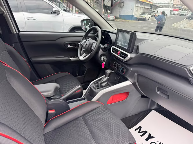 TOYOTA RIZE 2023 FULL EXTRAS - Imagen 9