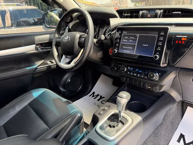 TOYOTA HILUX 2022 AUTOMATICO FULL EXTRAS - Imagen 10