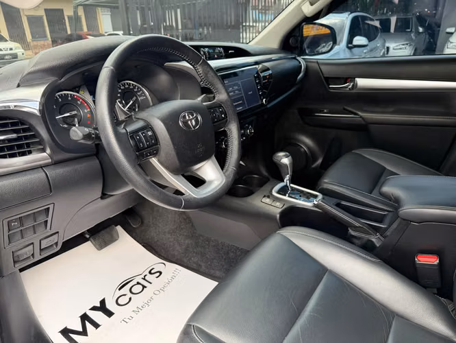 TOYOTA HILUX 2022 AUTOMATICO FULL EXTRAS - Imagen 9