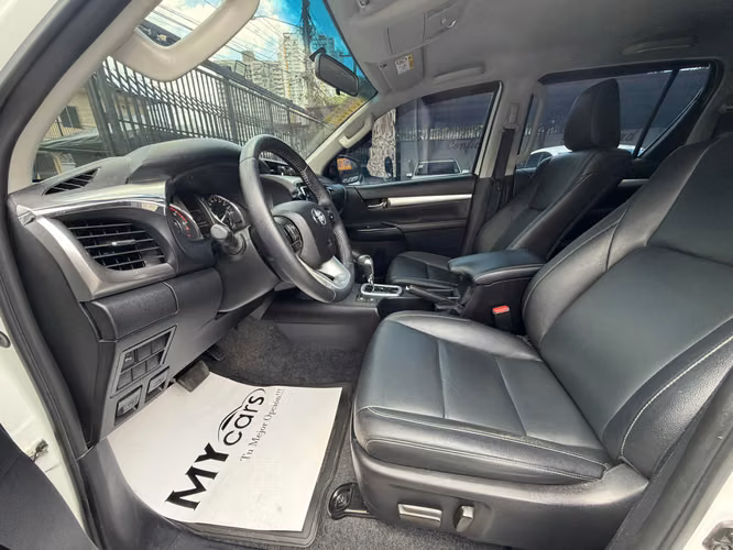 TOYOTA HILUX 2022 AUTOMATICO FULL EXTRAS - Imagen 13